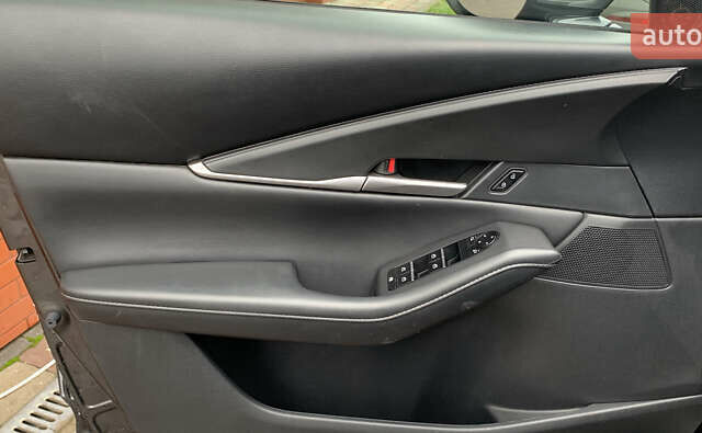 Серый Мазда CX-30, объемом двигателя 2.49 л и пробегом 21 тыс. км за 17550 $, фото 6 на Automoto.ua