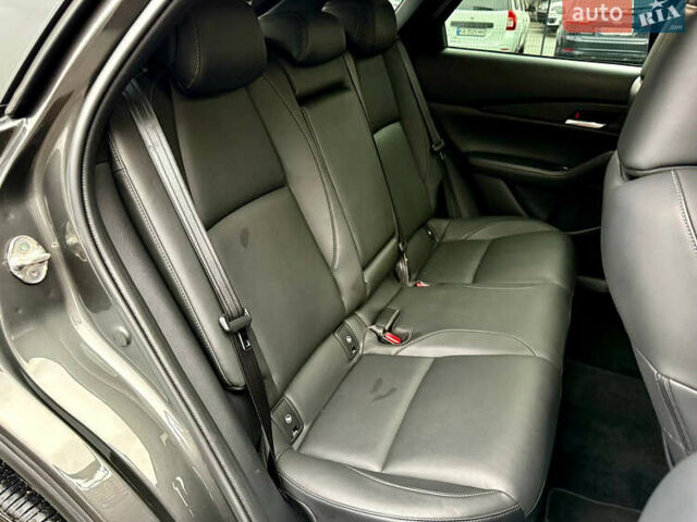 Серый Мазда CX-30, объемом двигателя 2.5 л и пробегом 28 тыс. км за 21900 $, фото 36 на Automoto.ua