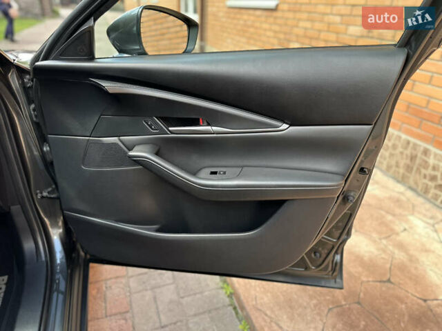 Сірий Мазда CX-30, об'ємом двигуна 2.5 л та пробігом 67 тис. км за 19800 $, фото 13 на Automoto.ua