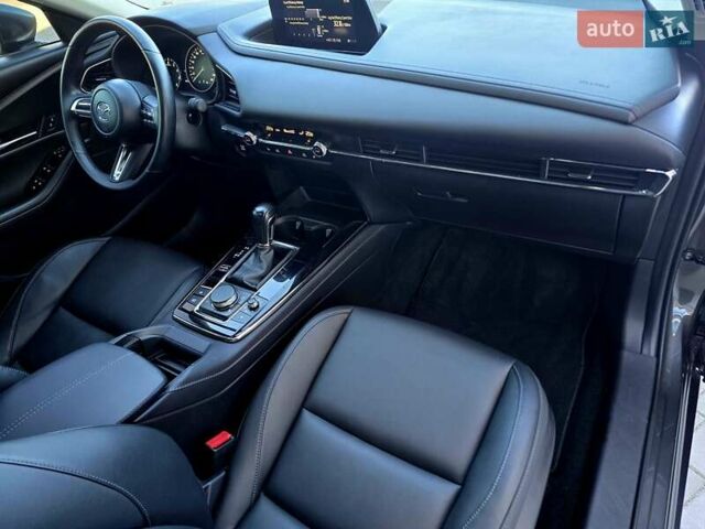 Серый Мазда CX-30, объемом двигателя 2.5 л и пробегом 41 тыс. км за 19850 $, фото 49 на Automoto.ua