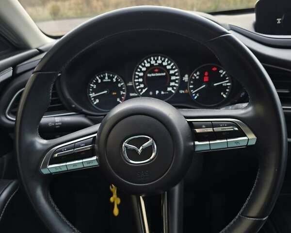 Серый Мазда CX-30, объемом двигателя 2 л и пробегом 5 тыс. км за 19900 $, фото 23 на Automoto.ua