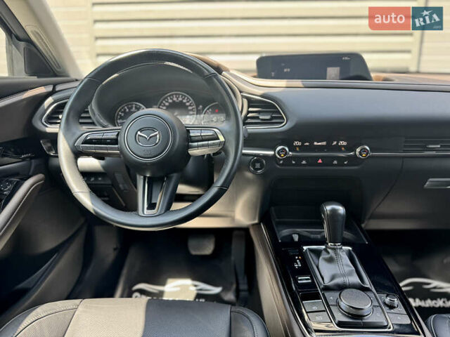 Серый Мазда CX-30, объемом двигателя 0 л и пробегом 36 тыс. км за 24900 $, фото 17 на Automoto.ua