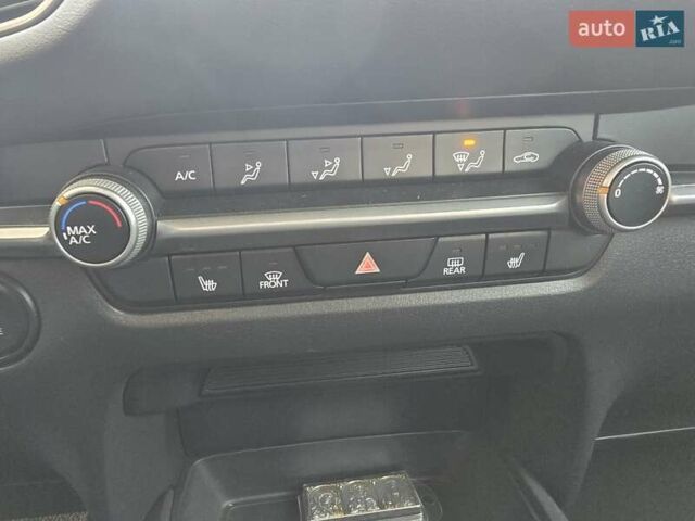 Серый Мазда CX-30, объемом двигателя 2 л и пробегом 5 тыс. км за 19900 $, фото 41 на Automoto.ua