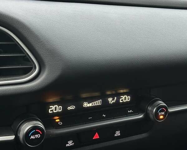 Серый Мазда CX-30, объемом двигателя 2.49 л и пробегом 103 тыс. км за 23000 $, фото 16 на Automoto.ua