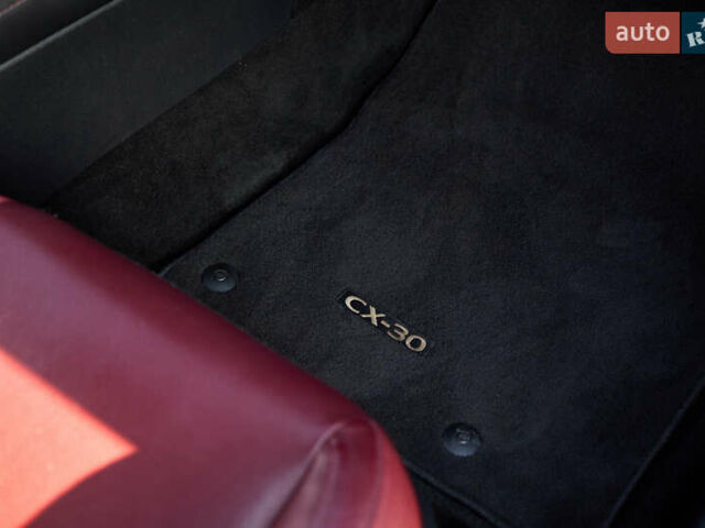 Серый Мазда CX-30, объемом двигателя 2.5 л и пробегом 59 тыс. км за 19999 $, фото 40 на Automoto.ua