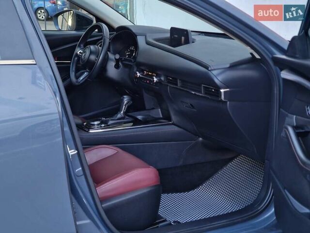 Серый Мазда CX-30, объемом двигателя 2.5 л и пробегом 60 тыс. км за 25990 $, фото 46 на Automoto.ua