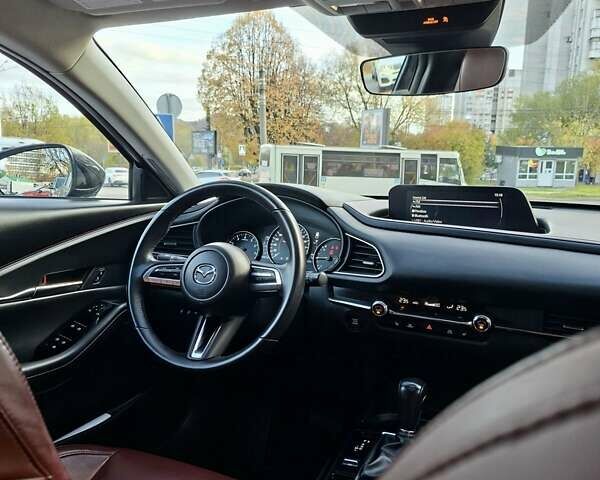 Сірий Мазда CX-30, об'ємом двигуна 2.49 л та пробігом 39 тис. км за 22900 $, фото 8 на Automoto.ua