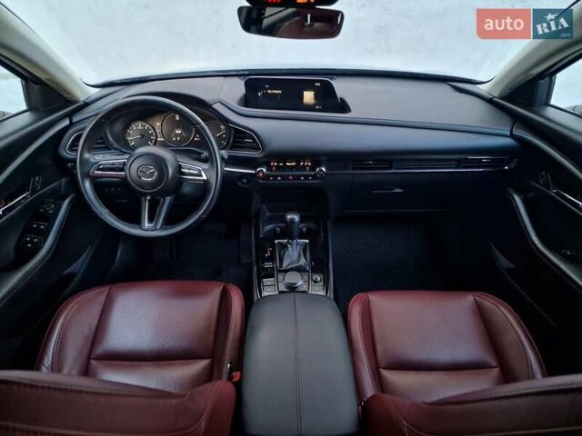 Серый Мазда CX-30, объемом двигателя 2.5 л и пробегом 60 тыс. км за 25990 $, фото 53 на Automoto.ua