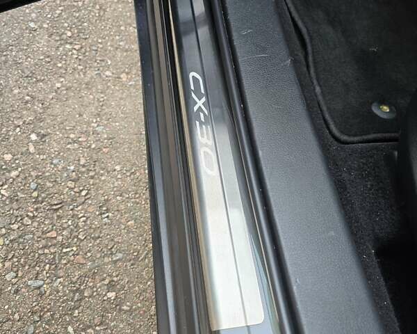 Серый Мазда CX-30, объемом двигателя 2 л и пробегом 5 тыс. км за 19900 $, фото 61 на Automoto.ua