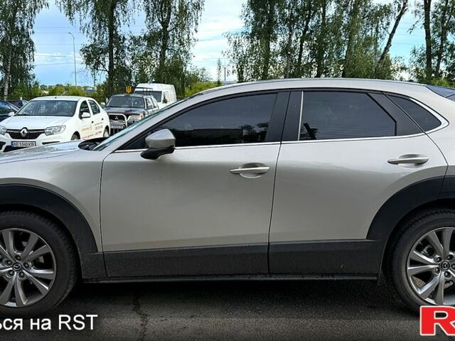 Серый Мазда CX-30, объемом двигателя 2 л и пробегом 4 тыс. км за 26999 $, фото 2 на Automoto.ua