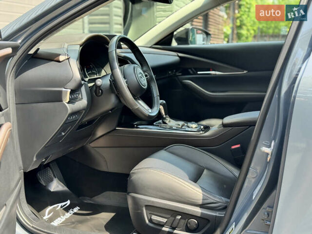 Серый Мазда CX-30, объемом двигателя 0 л и пробегом 36 тыс. км за 24900 $, фото 18 на Automoto.ua