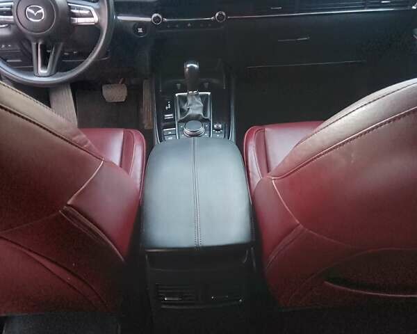 Сірий Мазда CX-30, об'ємом двигуна 2.49 л та пробігом 37 тис. км за 21700 $, фото 26 на Automoto.ua
