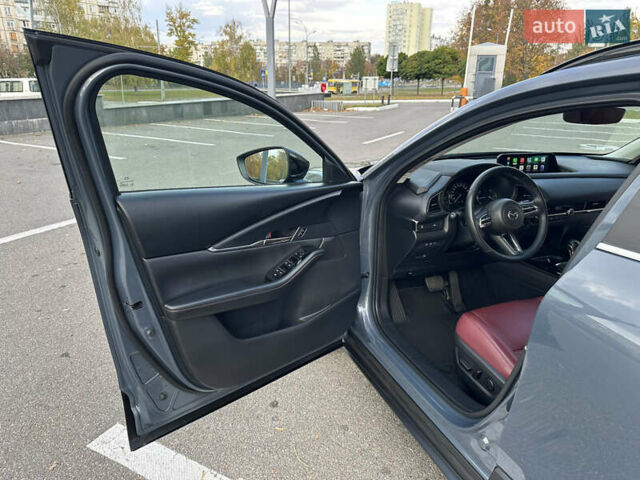 Серый Мазда CX-30, объемом двигателя 2.49 л и пробегом 29 тыс. км за 24900 $, фото 11 на Automoto.ua