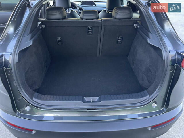 Серый Мазда CX-30, объемом двигателя 2.5 л и пробегом 1 тыс. км за 20500 $, фото 25 на Automoto.ua