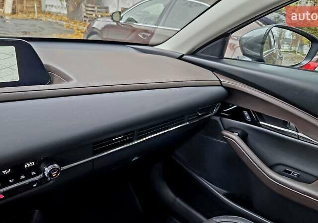 Серый Мазда CX-30, объемом двигателя 2.5 л и пробегом 8 тыс. км за 24222 $, фото 53 на Automoto.ua