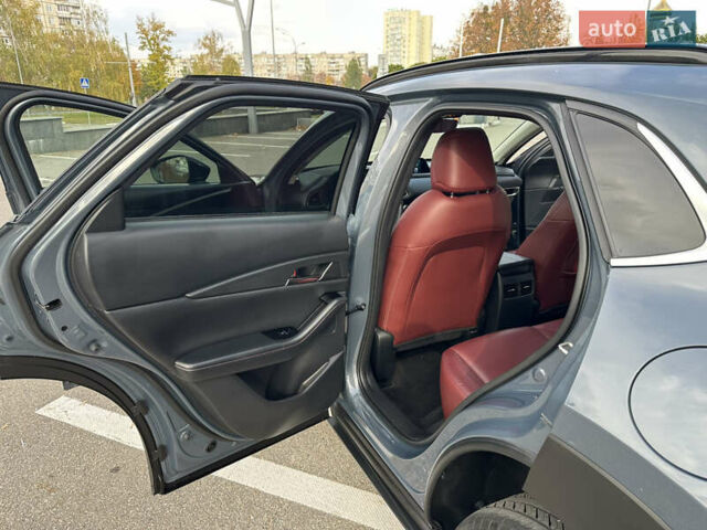 Серый Мазда CX-30, объемом двигателя 2.49 л и пробегом 29 тыс. км за 24900 $, фото 16 на Automoto.ua