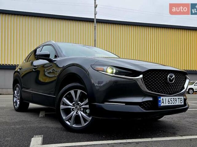 Серый Мазда CX-30, объемом двигателя 2.5 л и пробегом 8 тыс. км за 24222 $, фото 2 на Automoto.ua