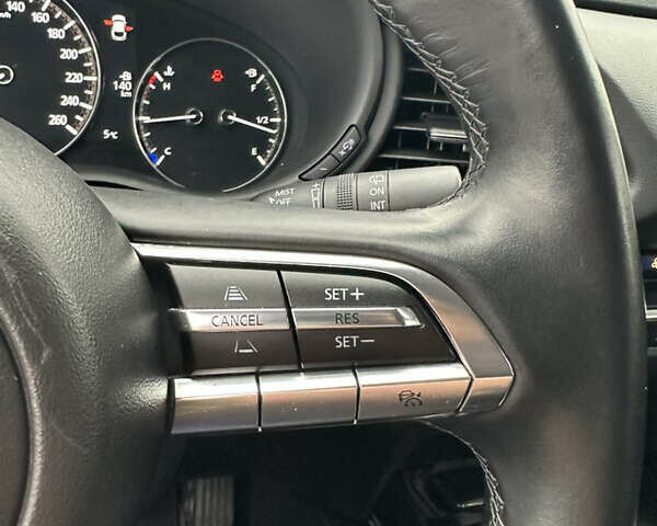 Сірий Мазда CX-30, об'ємом двигуна 2.5 л та пробігом 21 тис. км за 21000 $, фото 39 на Automoto.ua