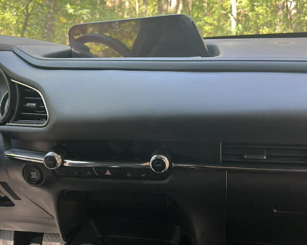 Серый Мазда CX-30, объемом двигателя 2.5 л и пробегом 17 тыс. км за 22500 $, фото 12 на Automoto.ua