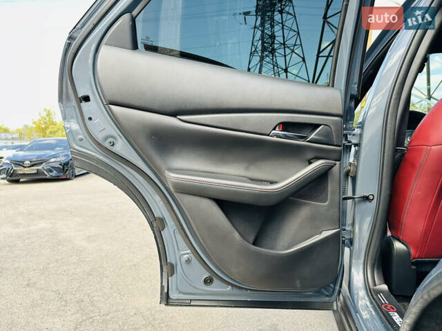 Сірий Мазда CX-30, об'ємом двигуна 2.49 л та пробігом 34 тис. км за 24500 $, фото 16 на Automoto.ua