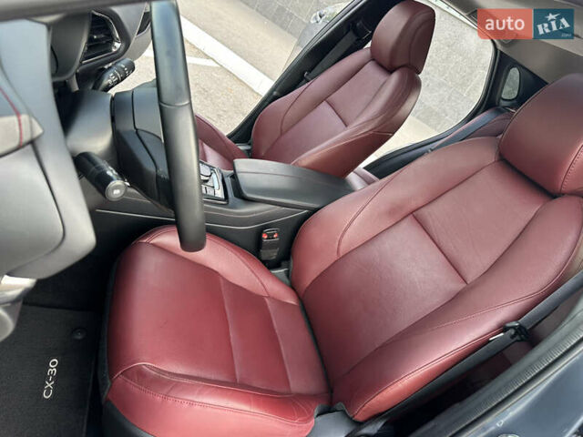Серый Мазда CX-30, объемом двигателя 2.49 л и пробегом 29 тыс. км за 24900 $, фото 14 на Automoto.ua