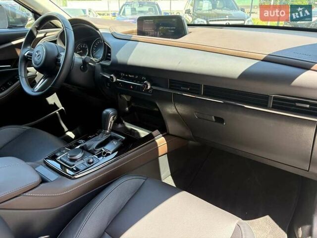 Серый Мазда CX-30, объемом двигателя 2.49 л и пробегом 6 тыс. км за 25000 $, фото 22 на Automoto.ua