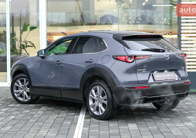 Серый Мазда CX-30, объемом двигателя 2 л и пробегом 21 тыс. км за 30035 $, фото 1 на Automoto.ua