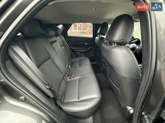 Сірий Мазда CX-30, об'ємом двигуна 2.5 л та пробігом 21 тис. км за 21000 $, фото 19 на Automoto.ua