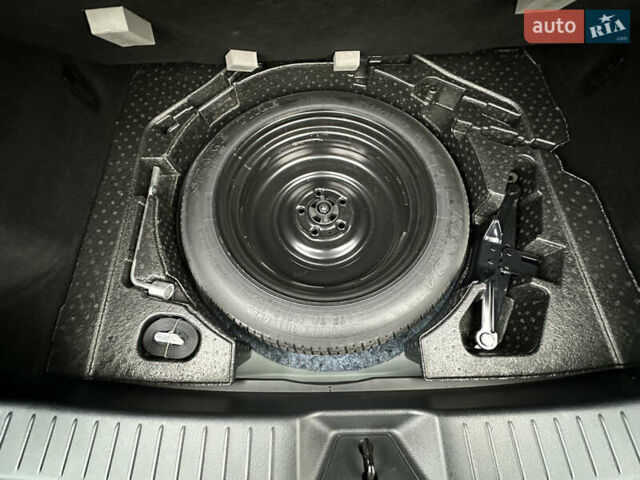 Сірий Мазда CX-30, об'ємом двигуна 2.5 л та пробігом 21 тис. км за 21000 $, фото 44 на Automoto.ua