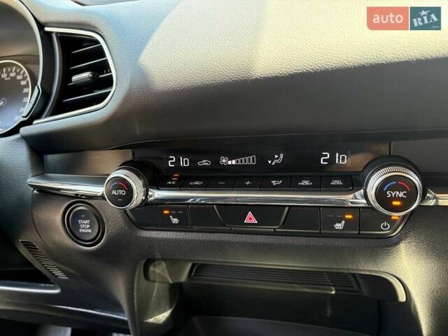 Серый Мазда CX-30, объемом двигателя 2.49 л и пробегом 6 тыс. км за 25000 $, фото 17 на Automoto.ua