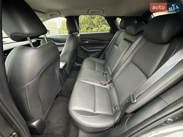 Сірий Мазда CX-30, об'ємом двигуна 2.5 л та пробігом 21 тис. км за 21000 $, фото 16 на Automoto.ua