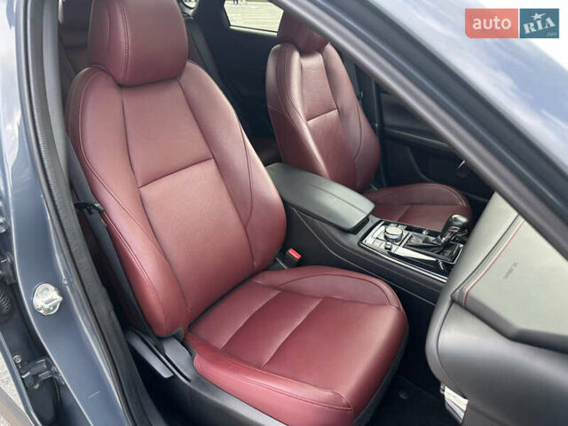 Серый Мазда CX-30, объемом двигателя 2.49 л и пробегом 29 тыс. км за 24900 $, фото 21 на Automoto.ua