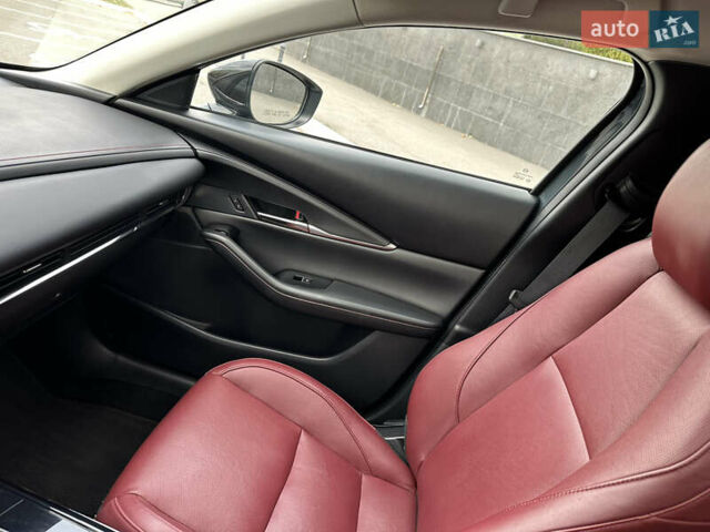 Серый Мазда CX-30, объемом двигателя 2.49 л и пробегом 29 тыс. км за 24900 $, фото 41 на Automoto.ua