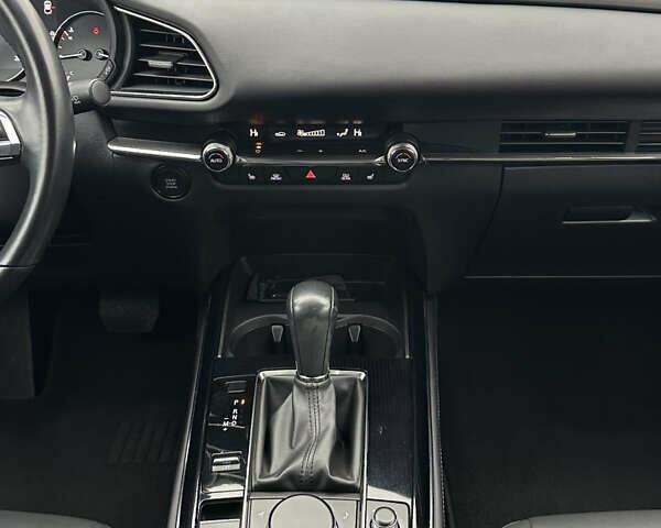 Сірий Мазда CX-30, об'ємом двигуна 2.5 л та пробігом 21 тис. км за 21000 $, фото 31 на Automoto.ua