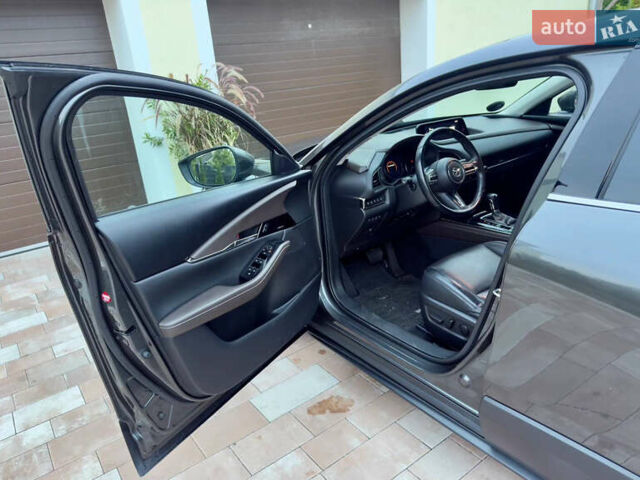Серый Мазда CX-30, объемом двигателя 2.5 л и пробегом 73 тыс. км за 19500 $, фото 9 на Automoto.ua