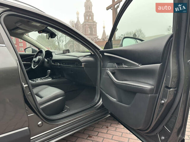 Сірий Мазда CX-30, об'ємом двигуна 2.5 л та пробігом 21 тис. км за 21000 $, фото 23 на Automoto.ua