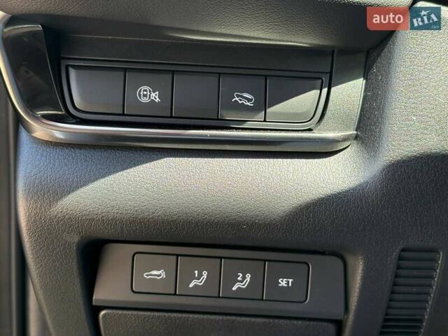 Серый Мазда CX-30, объемом двигателя 2.49 л и пробегом 6 тыс. км за 25000 $, фото 23 на Automoto.ua