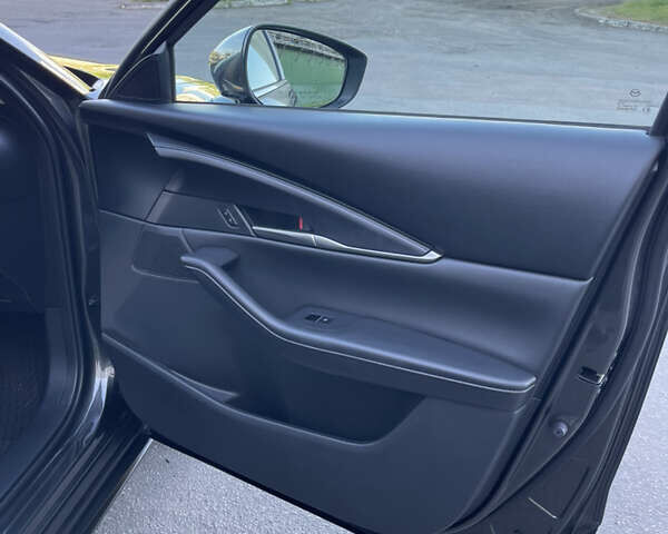 Серый Мазда CX-30, объемом двигателя 2.5 л и пробегом 1 тыс. км за 20500 $, фото 29 на Automoto.ua