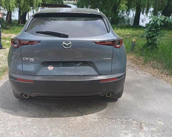 Серый Мазда CX-30, объемом двигателя 2.49 л и пробегом 20 тыс. км за 24500 $, фото 2 на Automoto.ua