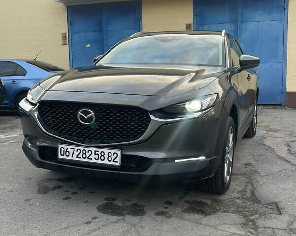 Серый Мазда CX-30, объемом двигателя 2.5 л и пробегом 1 тыс. км за 20500 $, фото 4 на Automoto.ua