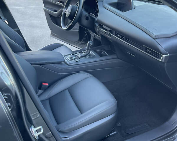 Серый Мазда CX-30, объемом двигателя 2.5 л и пробегом 1 тыс. км за 20500 $, фото 28 на Automoto.ua