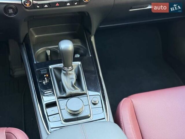 Серый Мазда CX-30, объемом двигателя 2.5 л и пробегом 13 тыс. км за 22700 $, фото 31 на Automoto.ua