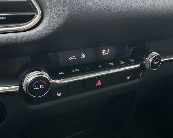 Серый Мазда CX-30, объемом двигателя 2.49 л и пробегом 4 тыс. км за 26300 $, фото 22 на Automoto.ua