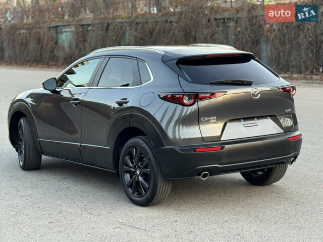 Серый Мазда CX-30, объемом двигателя 2.5 л и пробегом 2 тыс. км за 25550 $, фото 4 на Automoto.ua