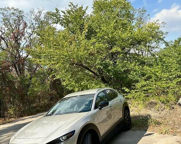 Сірий Мазда CX-30, об'ємом двигуна 2.49 л та пробігом 29 тис. км за 23900 $, фото 6 на Automoto.ua