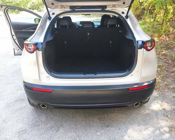 Сірий Мазда CX-30, об'ємом двигуна 2.49 л та пробігом 29 тис. км за 23900 $, фото 22 на Automoto.ua