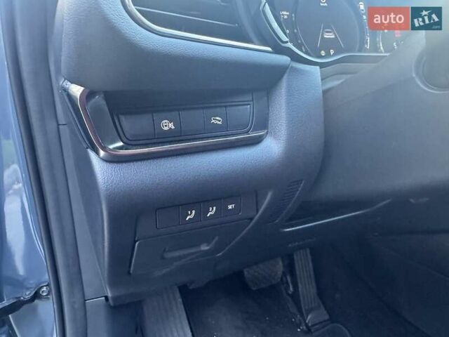 Сірий Мазда CX-30, об'ємом двигуна 2.5 л та пробігом 4 тис. км за 21900 $, фото 24 на Automoto.ua