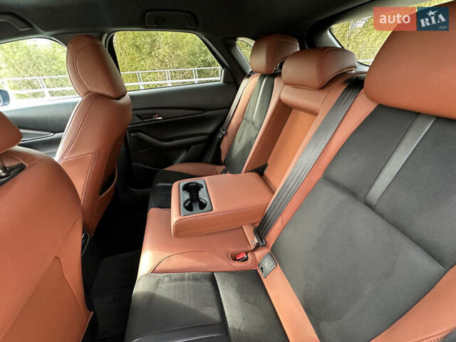 Серый Мазда CX-30, объемом двигателя 2 л и пробегом 7 тыс. км за 35500 $, фото 55 на Automoto.ua