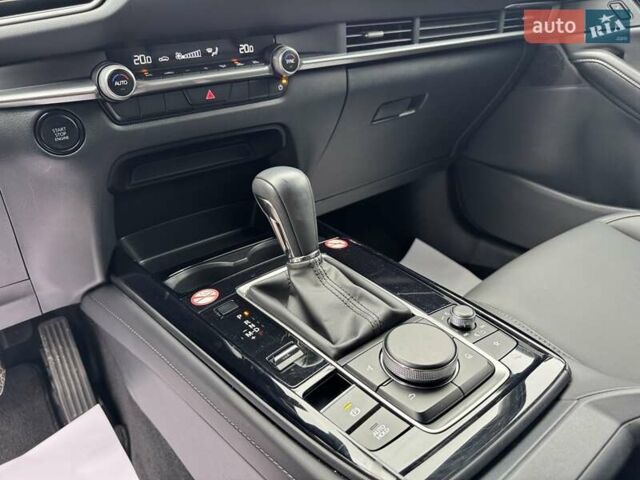 Сірий Мазда CX-30, об'ємом двигуна 2.49 л та пробігом 2 тис. км за 23500 $, фото 12 на Automoto.ua