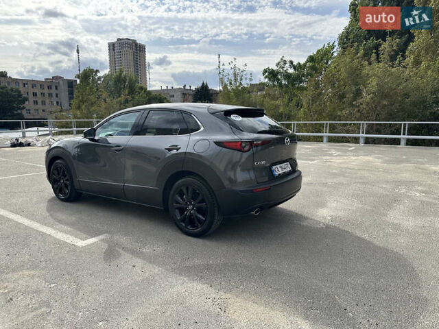 Серый Мазда CX-30, объемом двигателя 2 л и пробегом 7 тыс. км за 35500 $, фото 3 на Automoto.ua